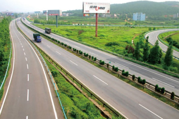 道路護(hù)欄板的注意事項